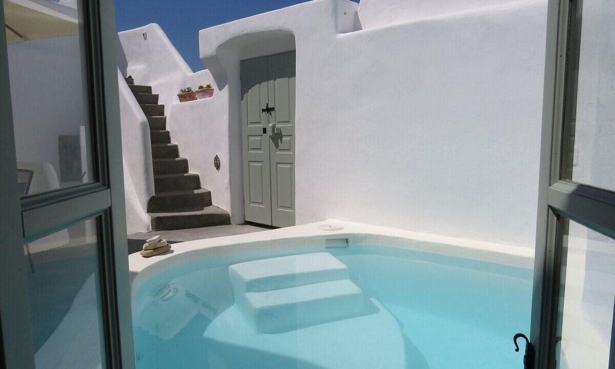 two-villas-for-sale-in-santorini-6