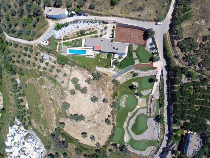 VILLA WITH GOLF COURSE FOR SALE IN RETHYMNO