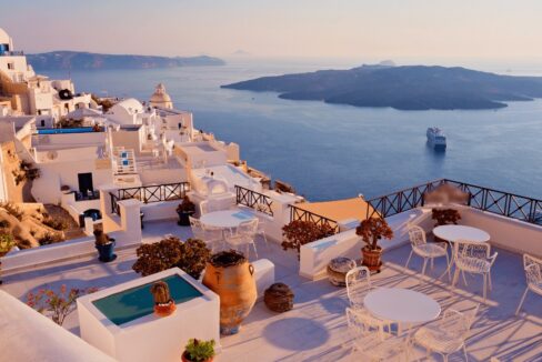 5 STAR BOUTIQUE HOTEL FOR SALE IN SANTORINI