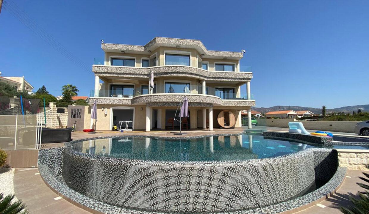 villa for sale in Cyprus 1