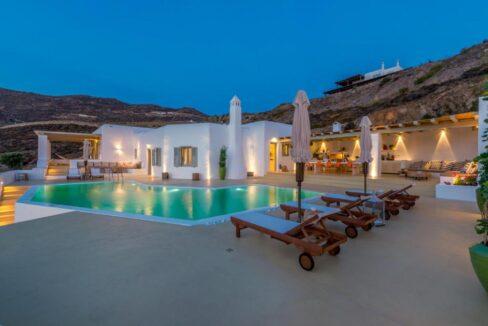 8 Bedroom Villa for sale in Mykonos03