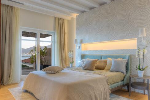 6 Bedroom Luxurius Villa for sale in Crete Master bedroom