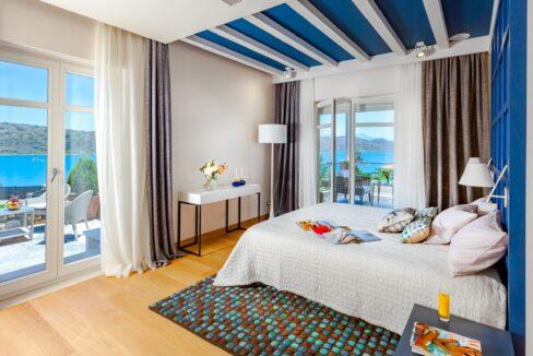 6 Bedroom Luxurius Villa for sale in Crete Master bedroom main floor