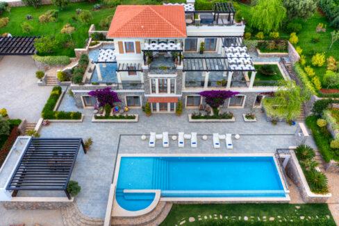 Luxurious 5-bedroom Villa for sale in Crete 2