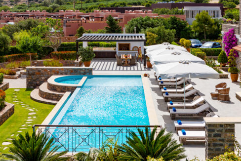 Luxurious 5-bedroom Villa for sale in Crete 6