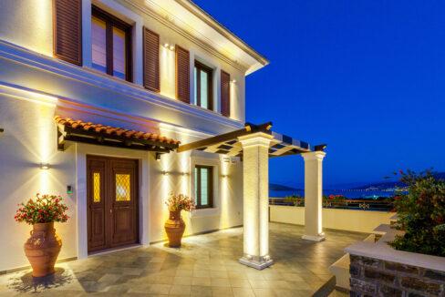 Luxurious 5-bedroom Villa for sale in Crete 9