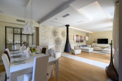 Luxurious 5-bedroom Villa for sale in Crete Master bedroom 14