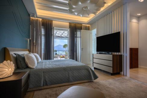 Luxury villa on the Mediterranean coast in Creta 29
