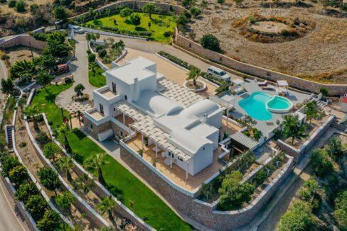 Luxurious 325 m² Villa for sale in Santorini