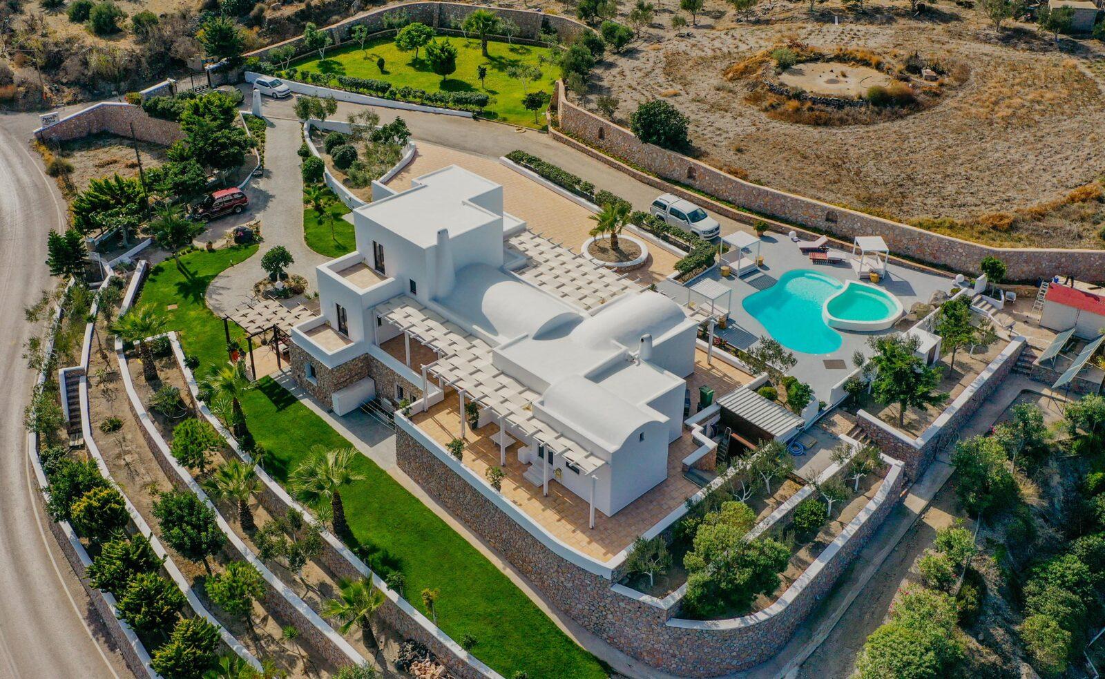 Luxurious 325 m² Villa for sale in Santorini, Greece