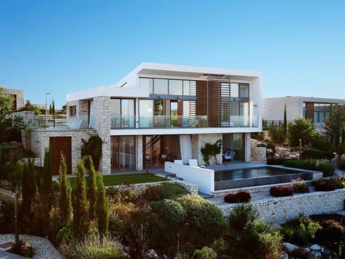 Classic Residences on a Golf Resort in Cyprus