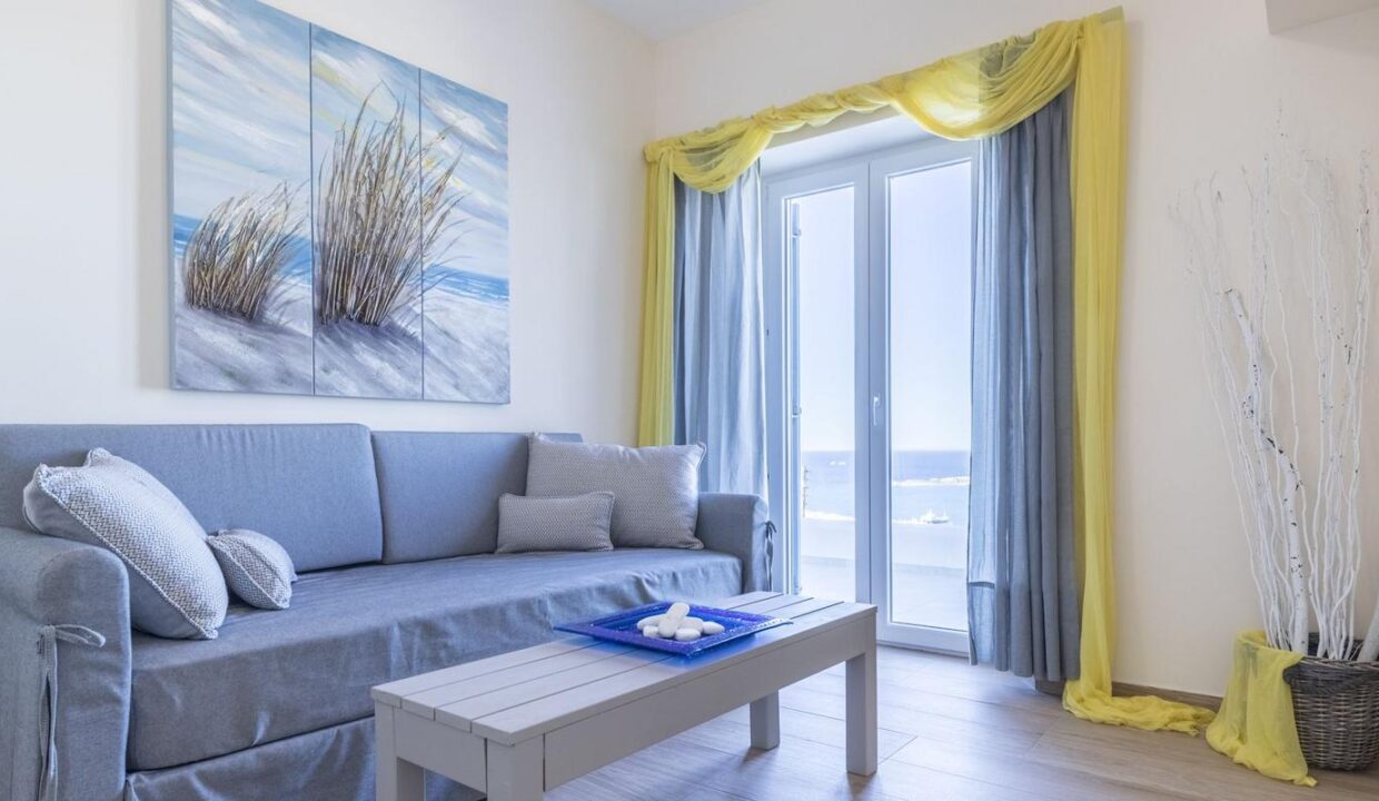 380m² of Luxury Living in Paros, Greece 16