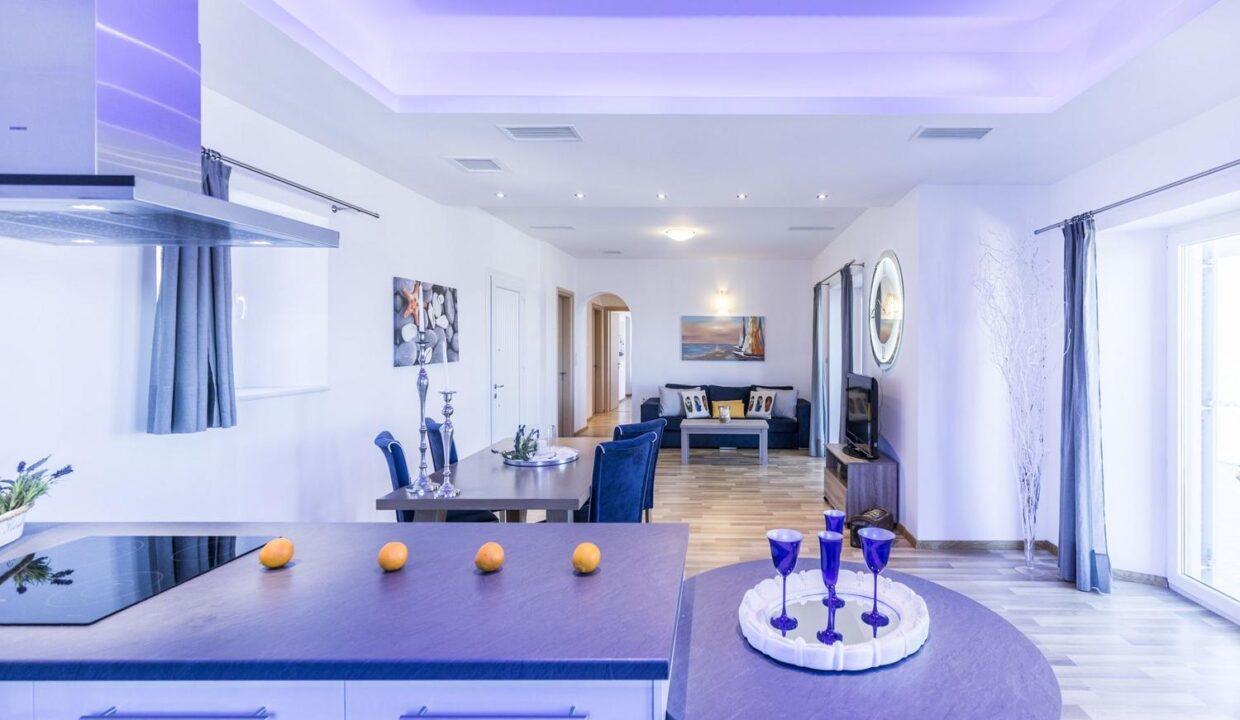 380m² of Luxury Living in Paros, Greece 6
