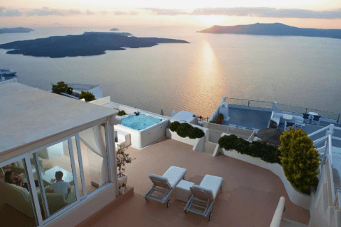 Villa with amazing views in Santorini, Greece