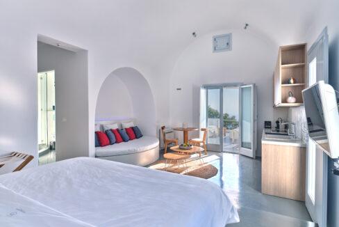 Small boutique hotel for sale in Santorini, Greece