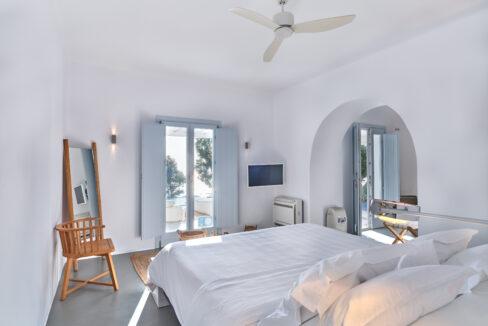 Small boutique hotel for sale in Santorini, Greece