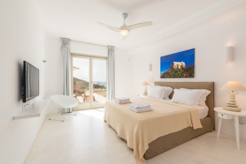 Exclusive Mykonos Villa with Unparalleled Views and Luxury Amenities23