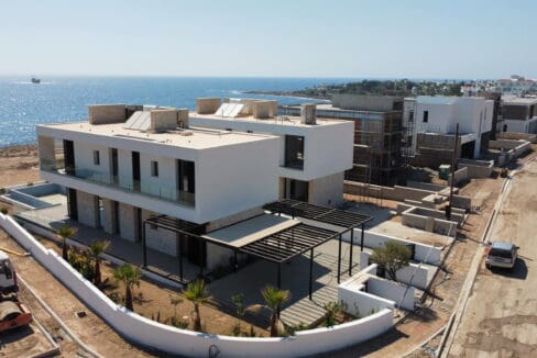 PELAGOS BEACHFRONT RESIDENCES (10)