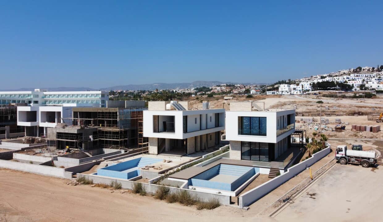 PELAGOS BEACHFRONT RESIDENCES (23)