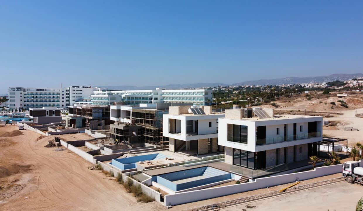 PELAGOS BEACHFRONT RESIDENCES (24)