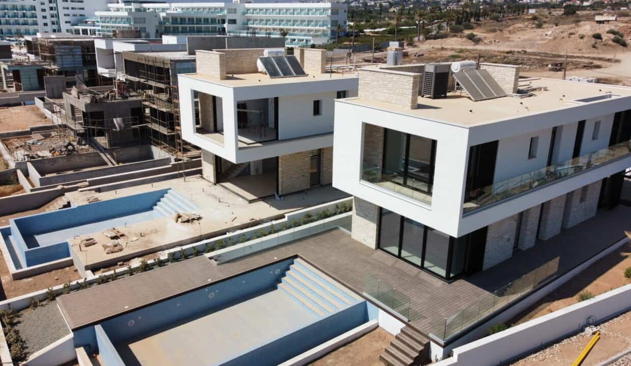 PELAGOS BEACHFRONT RESIDENCES (25)