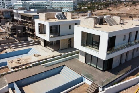 PELAGOS BEACHFRONT RESIDENCES (25)