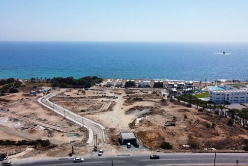 PELAGOS BEACHFRONT RESIDENCES (4)