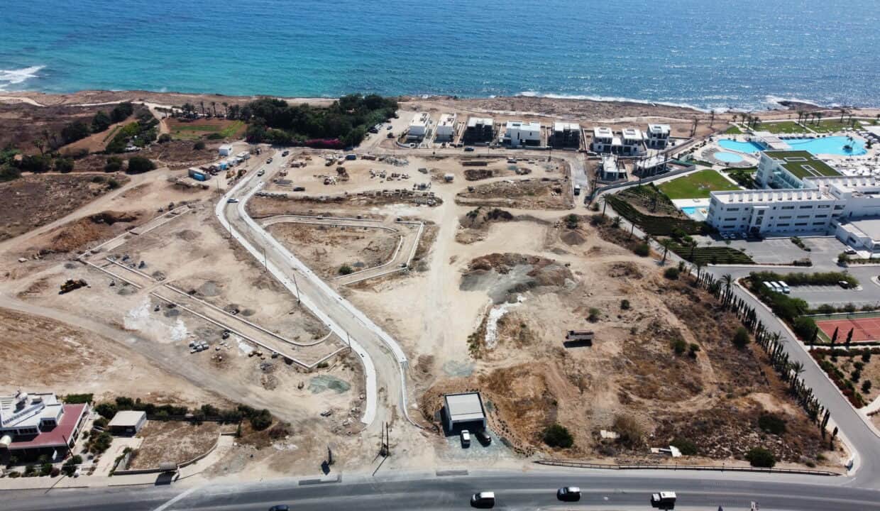 PELAGOS BEACHFRONT RESIDENCES (5)