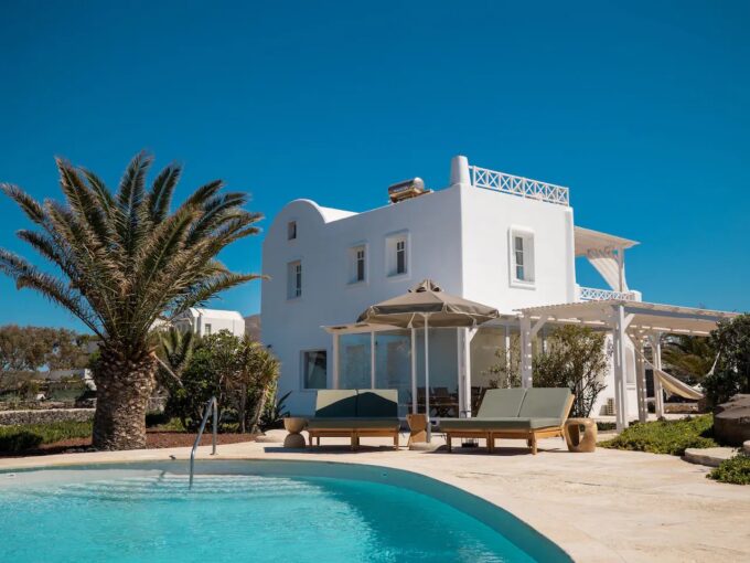 249m² Villa in Santorini, Oia – Timeless Elegance