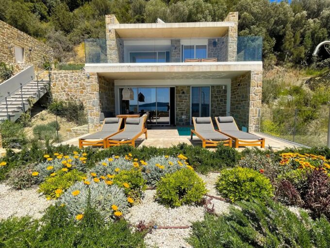 174 m² Luxury Seaview Villa for Sale in Gialova, Navarino Bay